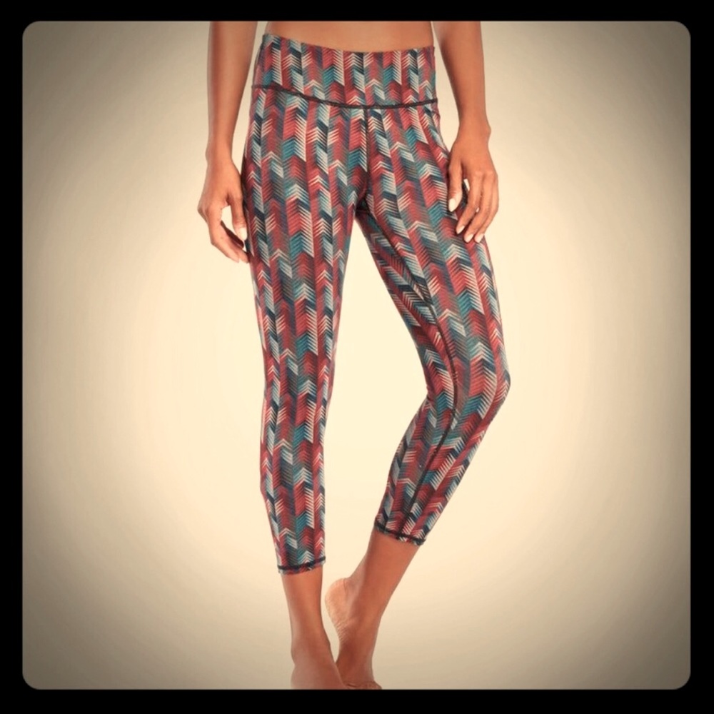 FABLETICS chevron Salar Powerhold Leggings